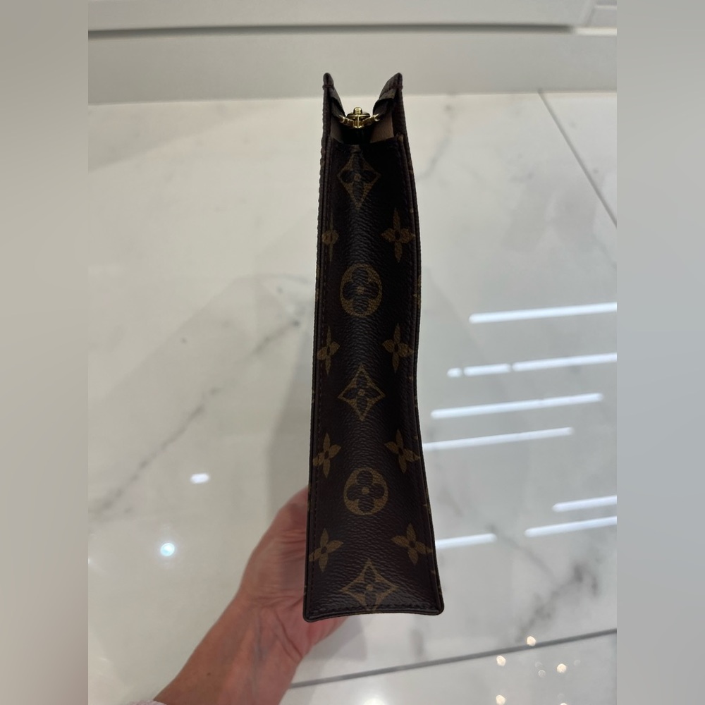 Louis Vuitton Monogram Canvas Poche Toilette - Picture 9 of 13